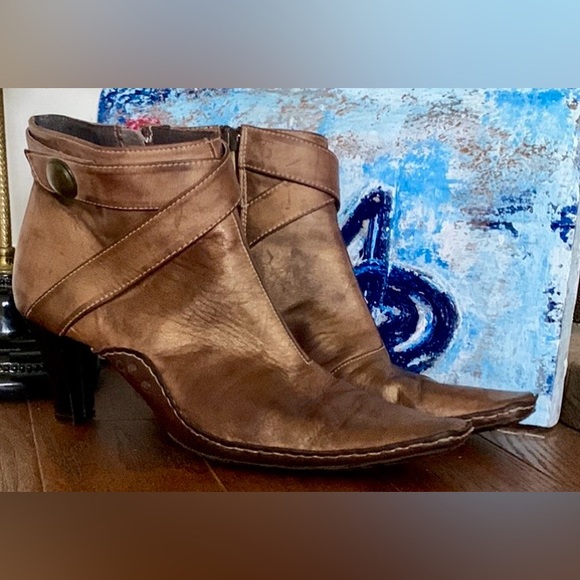 Square Toe Zip Ankle Boots Golden and Brown Leather w/ Straps Sz 39 - Picture 5 of 14